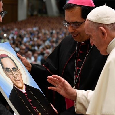 San Óscar Romero: “Imagen del buen Pastor que da la vida por sus ovejas”