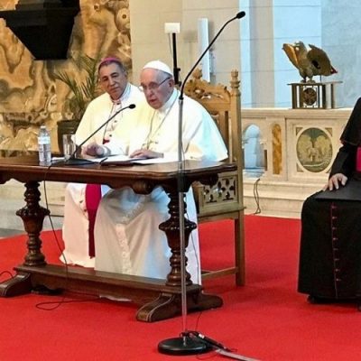 Papa a obispos de Centro América: Aprender a escuchar los latidos de su pueblo