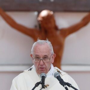 El Papa, sobre su visita a África: “La semilla de la verdadera revolución, la del amor, que apaga la violencia y genera fraternidad”