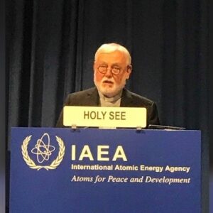 Monseñor Gallagher: Santa Sede apoya a la Agencia Internacional de Energía Atómica y el desarme nuclear