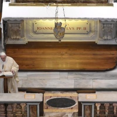 Juan Pablo II, hombre de oración, cercanía y justicia que es misericordia