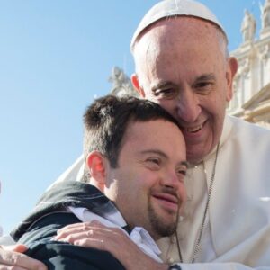 El Papa: «La paz se construye cuidando de los más frágiles»