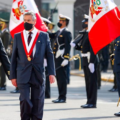 Revista Mensaje N° 695: «Esa política peruana que corrompe la democracia»